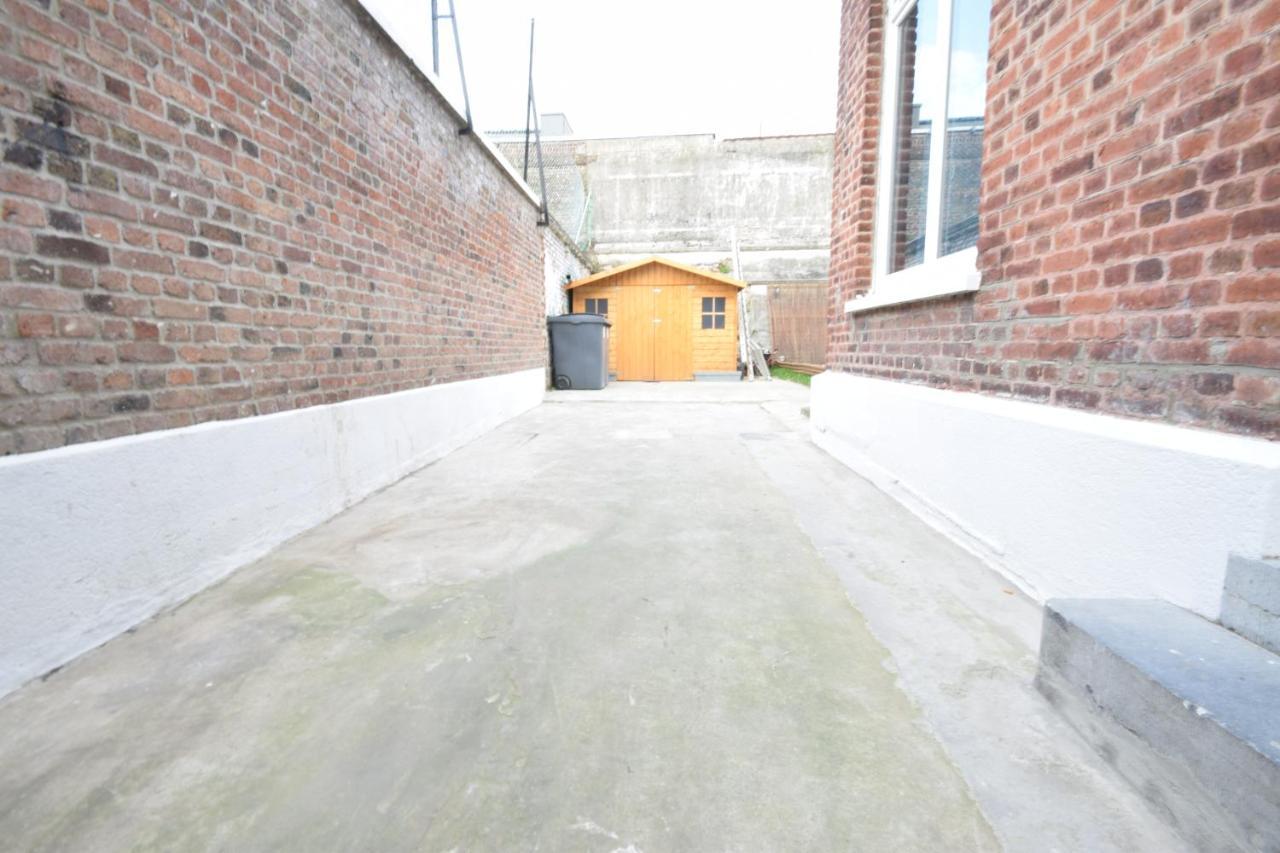 Hyper Centre Valenciennes - Wifi - Terrasse - Tramway - Lerelaisdodile2 Apartment Екстериор снимка